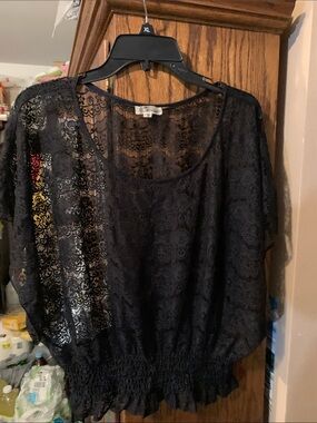 Sheer black sleeves lace peplum blouse boat neck & elastic waist. (S)